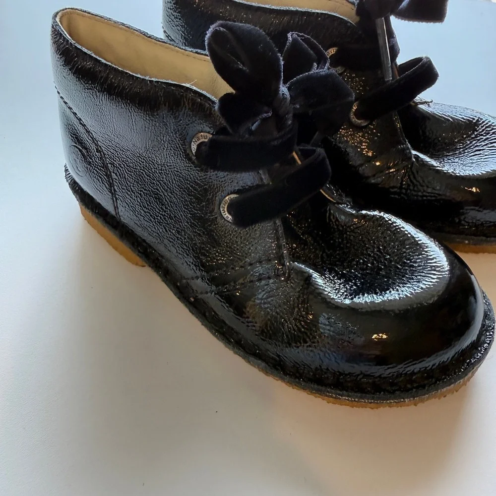 Naturino Kids Black Patent Leather Chukka Boots Velvet Laces Handmade Italy 25